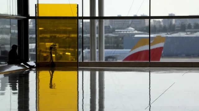 Aena cae un 5% en bolsa tras la enmienda en el Senado que congela las tasas aeroportuarias