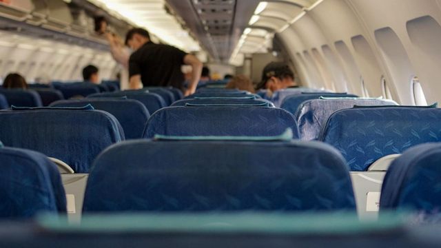 60 de turisti romani sunt blocati in Grecia dupa ce avionul a ramas fara pilot