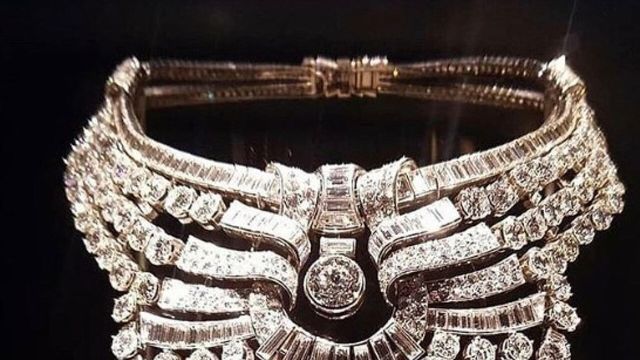 A Vienna rubato il collier della regina d'Egitto, un altro colpo in Spagna