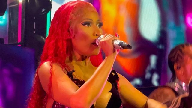 Nicki Minaj și-a luat banii pentru prestație, dar nu a mai venit la SAGA