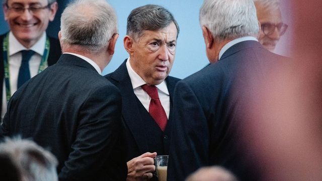 Szlovákiában terjeszkedik Mészáros Lőrinc cége