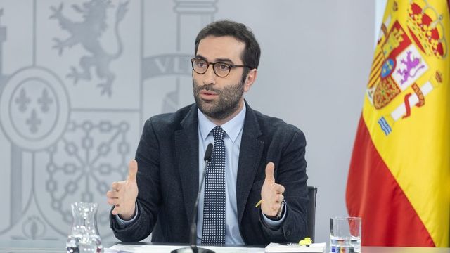 La economía española creció un 2,5% en 2023, una décima más de lo previsto, tras acelerar en el cuarto trimestre