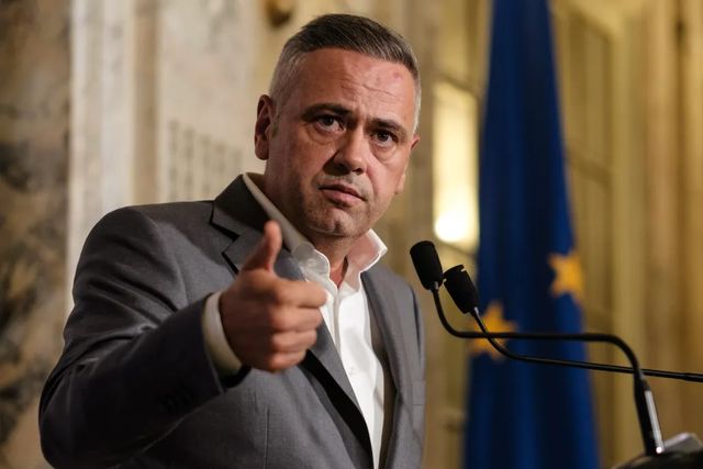 Ministrul Agriculturii: Dacă vrem să mâncăm brânză franțuzească și avocado, sigur că deficitul va crește
