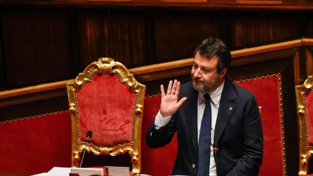 Salvini difende il saluto con l'ambasciatore russo