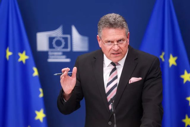 La UE aprueba los aranceles a 1.700 productos estadounidenses como represalia ante las tasas de Trump