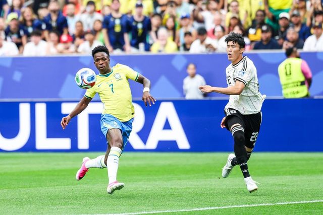 Cupa Mondială: Brazilia-Japonia 2-1
