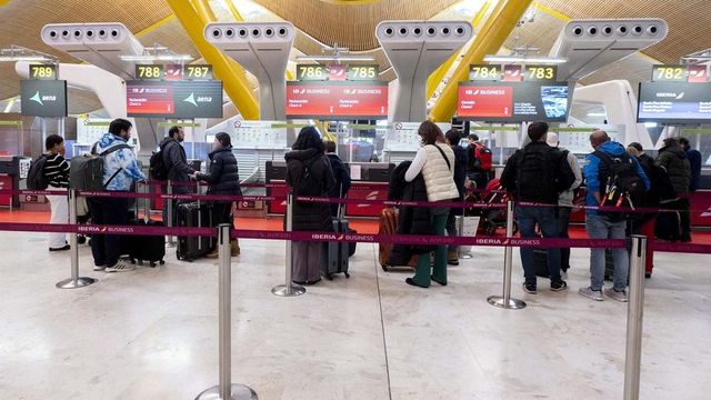 Los aeropuertos españoles operarán 3.515 vuelos en este día de Navidad, la jornada más tranquila de fin de año