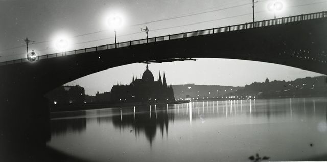 Egy budapesti hídról vetette magát a mélybe az Operaház művésze
