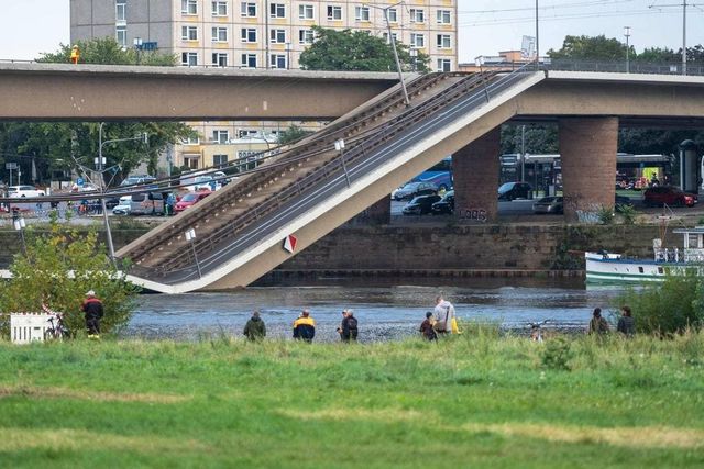 El miedo a las inundaciones acelera las obras en el puente desplomado en Dresde