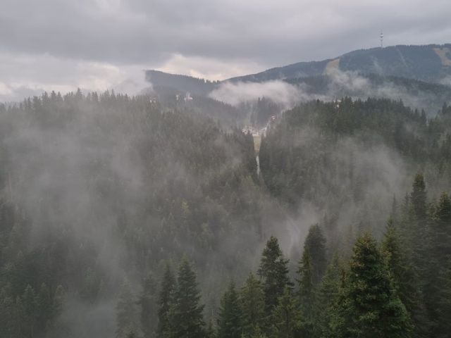 Не препоръчваме излизане във високите части на планините, съобщиха от Планинската спасителна служба