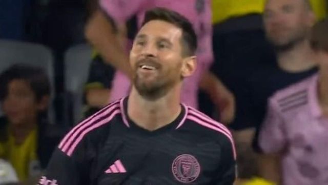 Messi Scores Free Kick Stunner To Leave Internet In Complete Awe - Watch