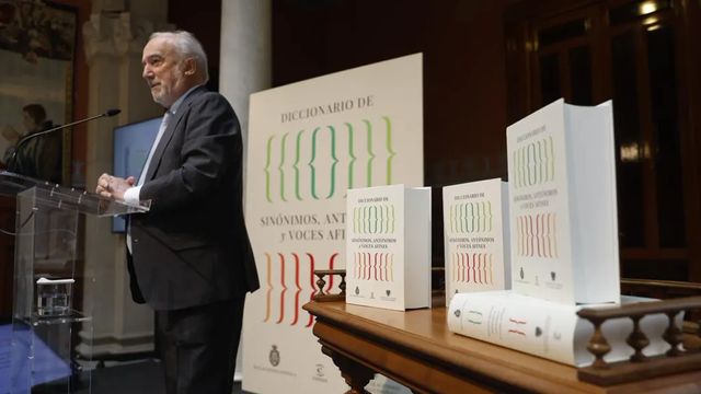 Diccionario de sinónimos: sencillo, pero no fácil