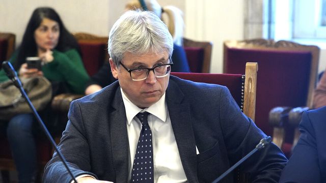 Обрат настъпи с оставката на шефа на здравната каса Станимир Михайлов в парламента