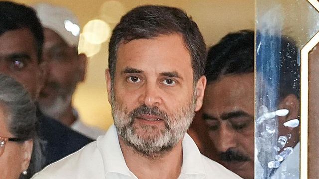 Rahul Gandhi blames BJP government for farmer suicides