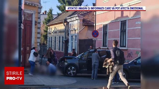 O femeie din Cluj, strivită de un perete, după ce o mașină a ricoșat pe trotuar în urma unui accident
