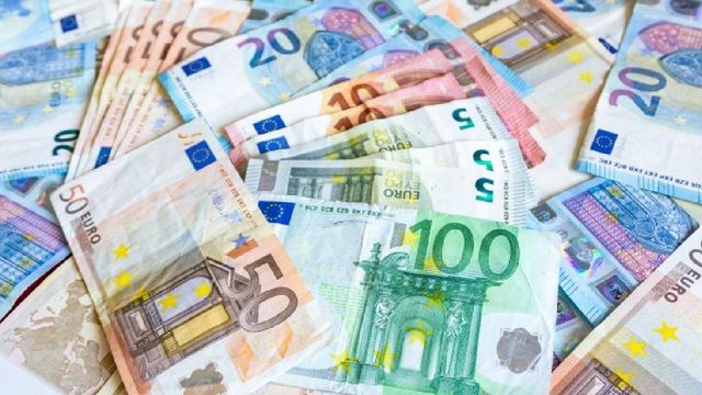 Salarii de 3.900 de euro la stat, dar nimeni nu este interesat