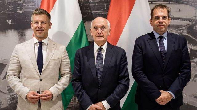 Baka Andrással tárgyalt Magyar Péter