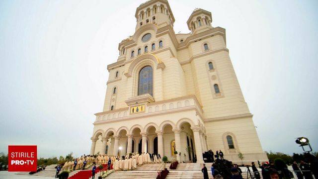 Program de slujbe la Catedrala Națională, de Sfântul Andrei și de Ziua Națională