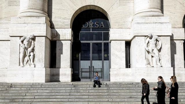 Borsa: Milano chiude in rialzo, Ftse Mib +0,45%