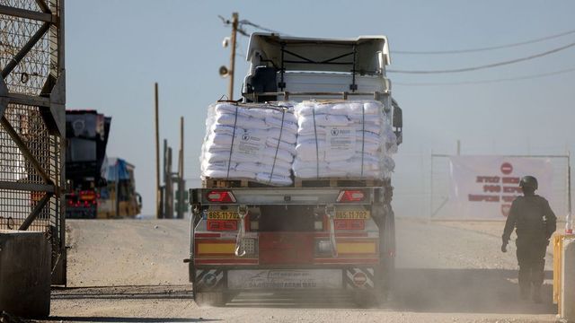 Kifosztották az ENSZ Gázai övezetbe belépő segélykonvoját – frissül