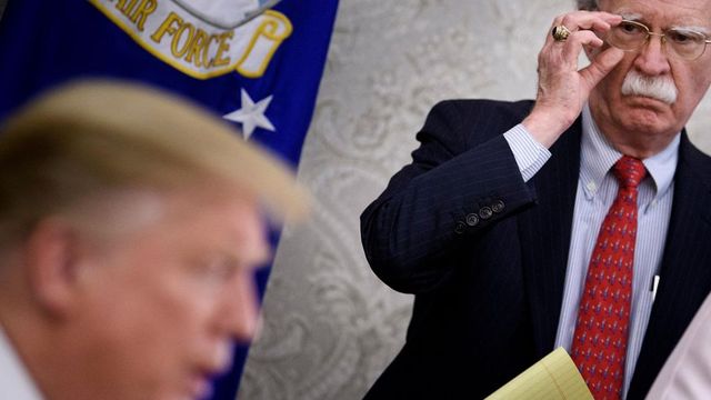 Az FBI házkutatást tartott Donald Trump volt nemzetbiztonsági tanácsadójánál