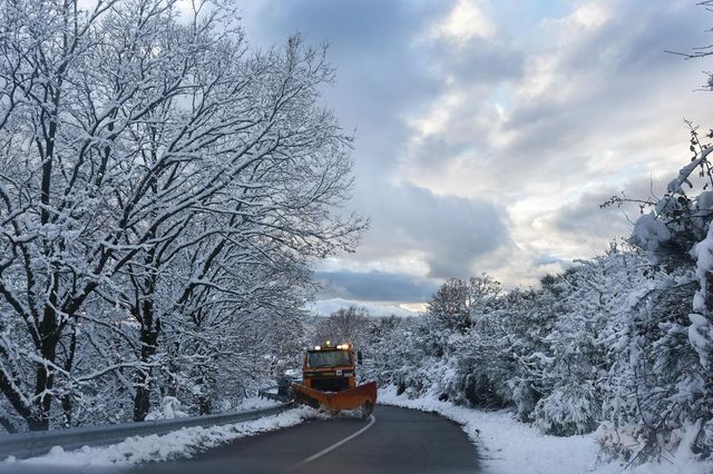 Tre giorni con vento, mareggiate, freddo e anche neve