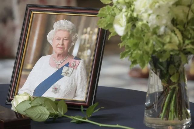 Cauza oficială a morții reginei Elisabeta a II-a a fost dezvăluită