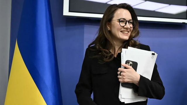 Zelensky annuncia un rimpasto di governo e sostituisce il primo ministro