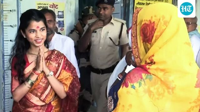 Maithili Thakur: Singer takes to political stage from Alinagar in Bihar 2025