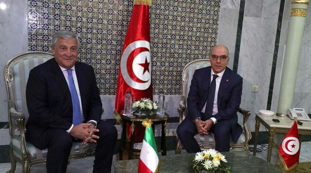 Migranti, Tajani firma memorandum con la Tunisia sui flussi regolari