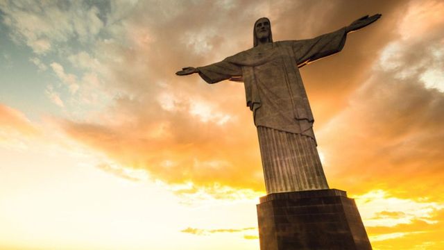 Doi francezi au fost arestați după ce au escaladat statuia Cristos Mântuitorul din Rio de Janeiro