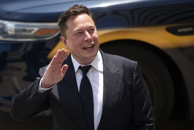 Elon Musk a devenit primul om din lume cu o avere de peste 500 de miliarde de dolari