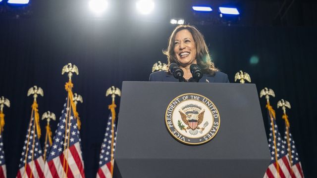 Donald Trump vezet Kamala Harris előtt - videó