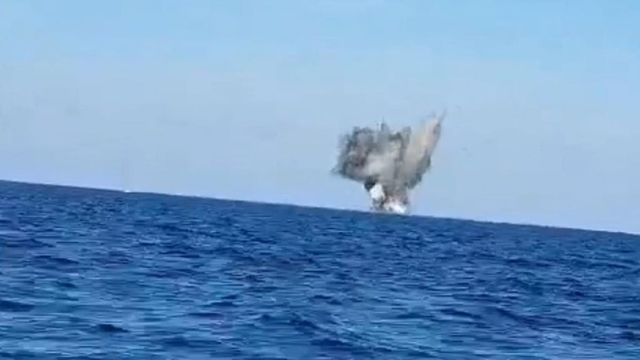 Resturi de dronă, neutralizate în Marea Neagră de scafandrii militari români