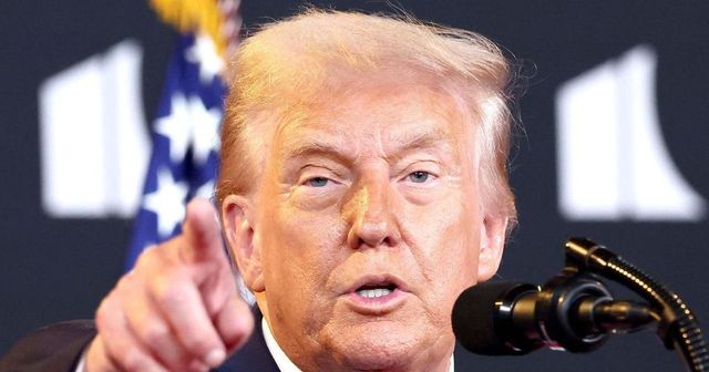 Vojáků stáhneme mnohem víc, vzkázal Trump do Německa