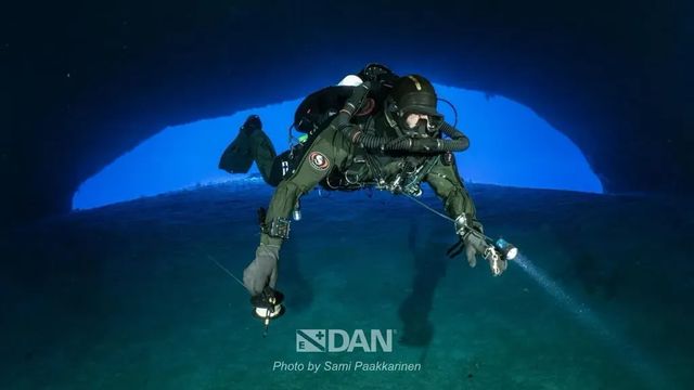 Maldive, da Mattarella onorificenza al Merito ai sub finlandesi che hanno recuperato i corpi degli italiani