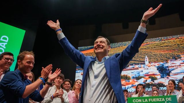 Juanma Moreno estrena videoclip y confirma que él mismo es la voz tras 'Kilómetro Sur'