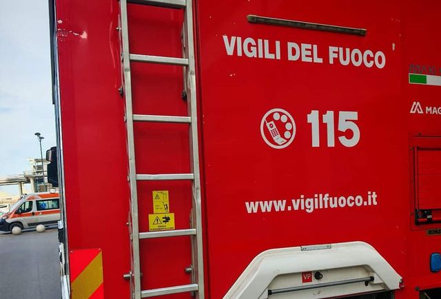 Sicilia, madre e figlio trovati morti in garage: ipotesi esalazioni