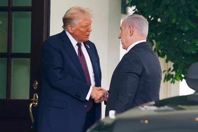 Trump și Netanyahu, întâlnire la Mar-a-Lago, pentru a debloca a doua etapă a armistițiului din Gaza