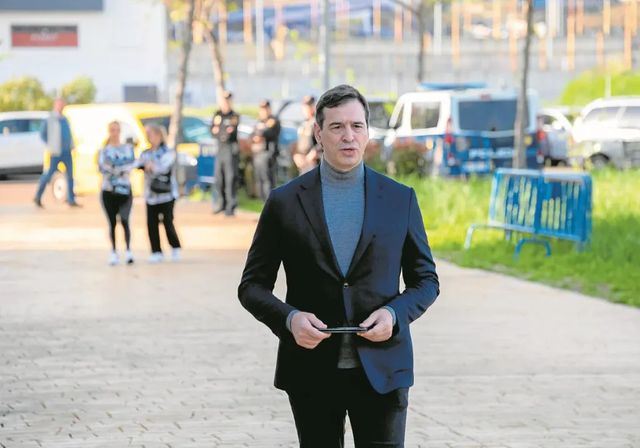 La jueza da dos días al hermano de Sánchez para aclarar si quiere mudarse a Japón