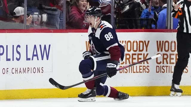 Nečas hvězdou Colorada, Kämpf se poprvé trefil za Vancouver