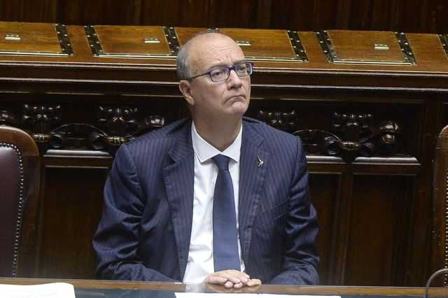 Valditara, 'scrivere l'Italia agli italiani è condivisibile'