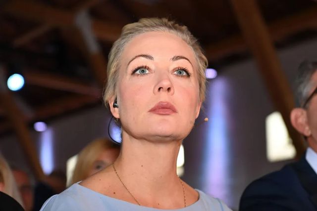 ++ La vedova di Navalny rivela, mio marito è stato avvelenato ++