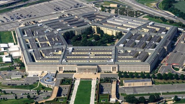 Пентагонът призна за недостиг на боеприпаси заради войната с Иран