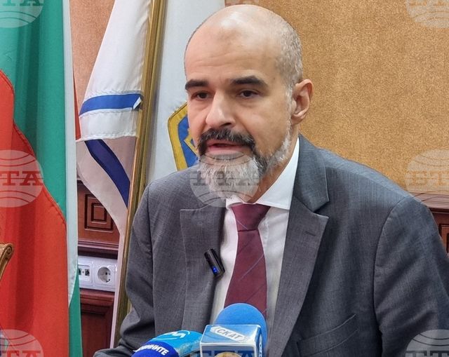 Избирателната комисия във Варна днес не взе решение по сигналите срещу Благомир Коцев