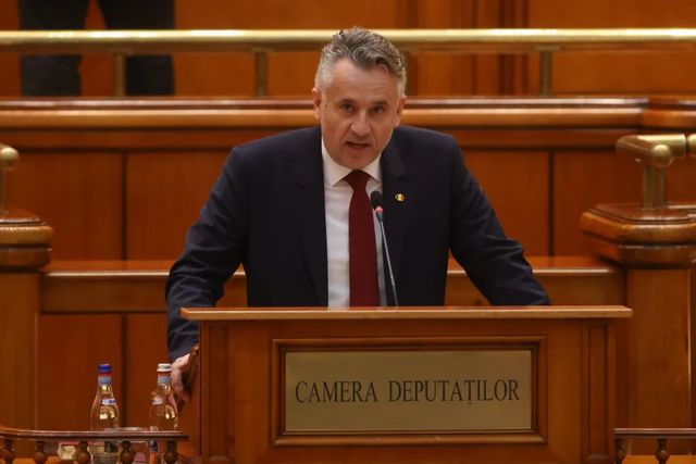 Deputat AUR trimis în judecată după un live pe Facebook. Postarea care i-a adus acuzația de instigare publică