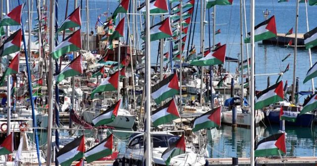 Izrael zastavil flotilu mířící do Gazy, zadržel přes 170 lidí