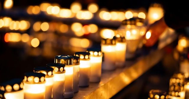 Incendiu la un priveghi, in Bicaz: un barbat a murit, patru persoane au fost spitalizate