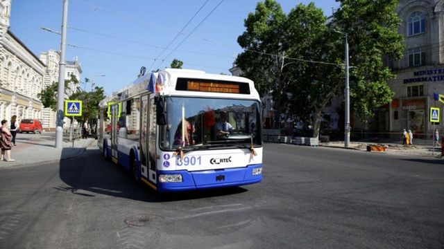 Din noiembrie, mai multe rute municipale de transport public își vor schimba itinerarul