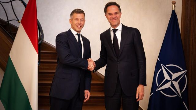Magyar Péter sok év után visszatért korábbi munkahelyére, és tett egy fontos bejelentést